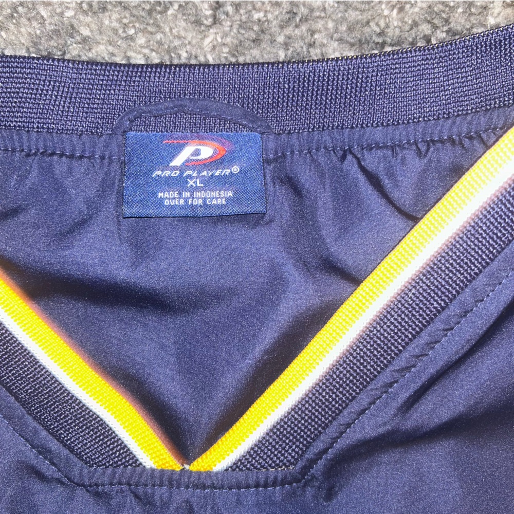 Vintage University of Michigan V-neck Pullover Size XL Made USA - Picture 4 of 5